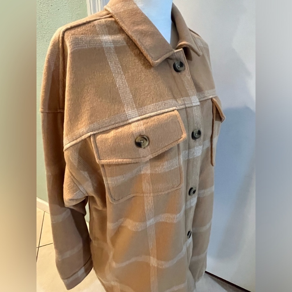 Sonoma Shacket, New! Tan and white, size 0X - Picture 7 of 16